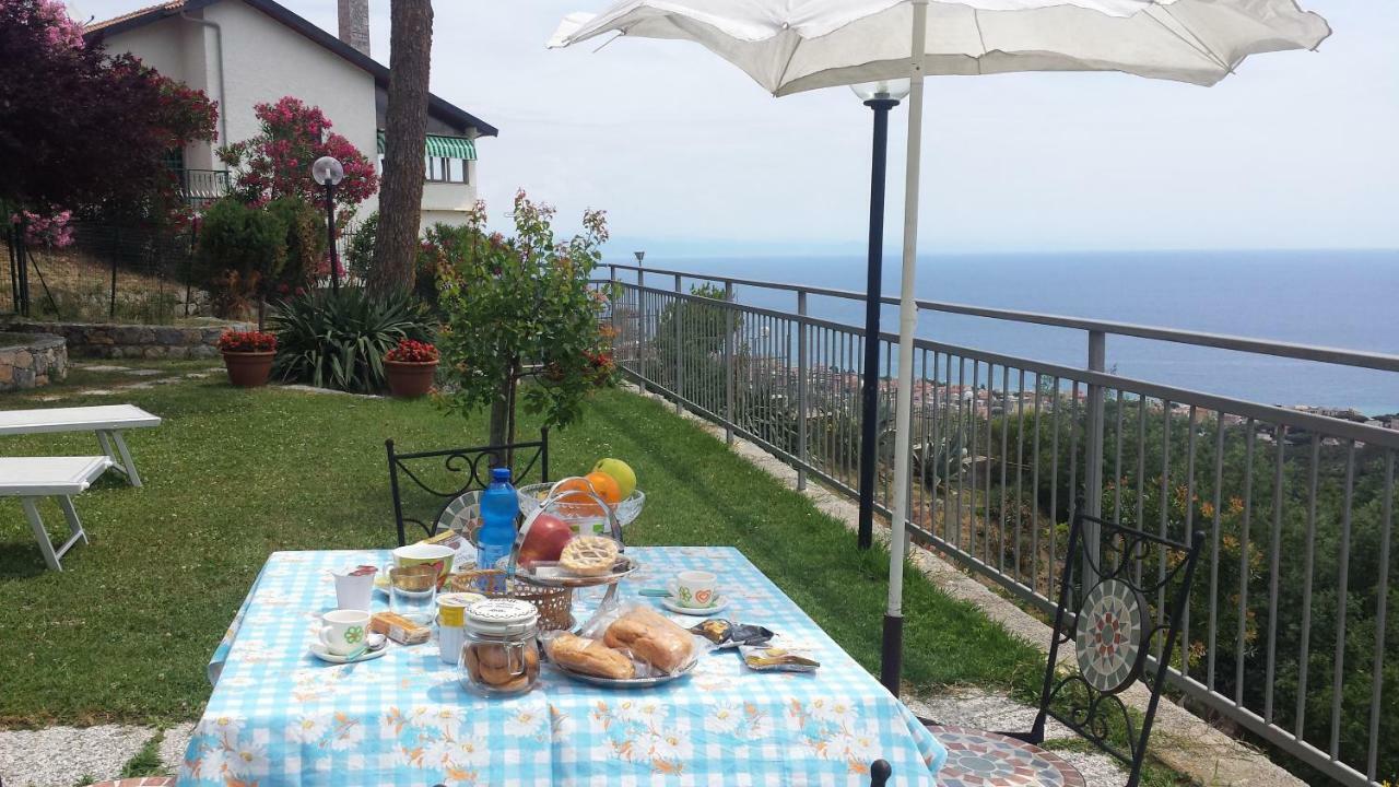 Antemare Bed and Breakfast Noli Exteriör bild